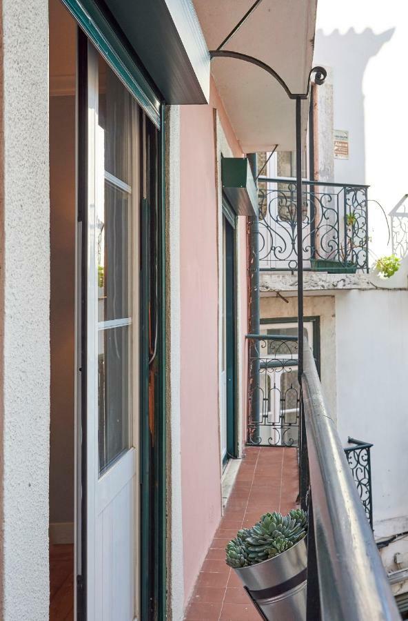 Charming Apartment In Alfama Lisboa Ngoại thất bức ảnh